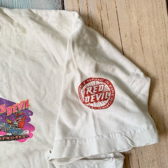 Vintage red devil fireworks shirt sleeve tee size small - Picture 8 of 15